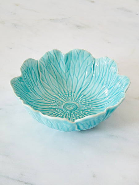 Bordallo Pinheiro Anemone Flower Bowl, Sky Blue