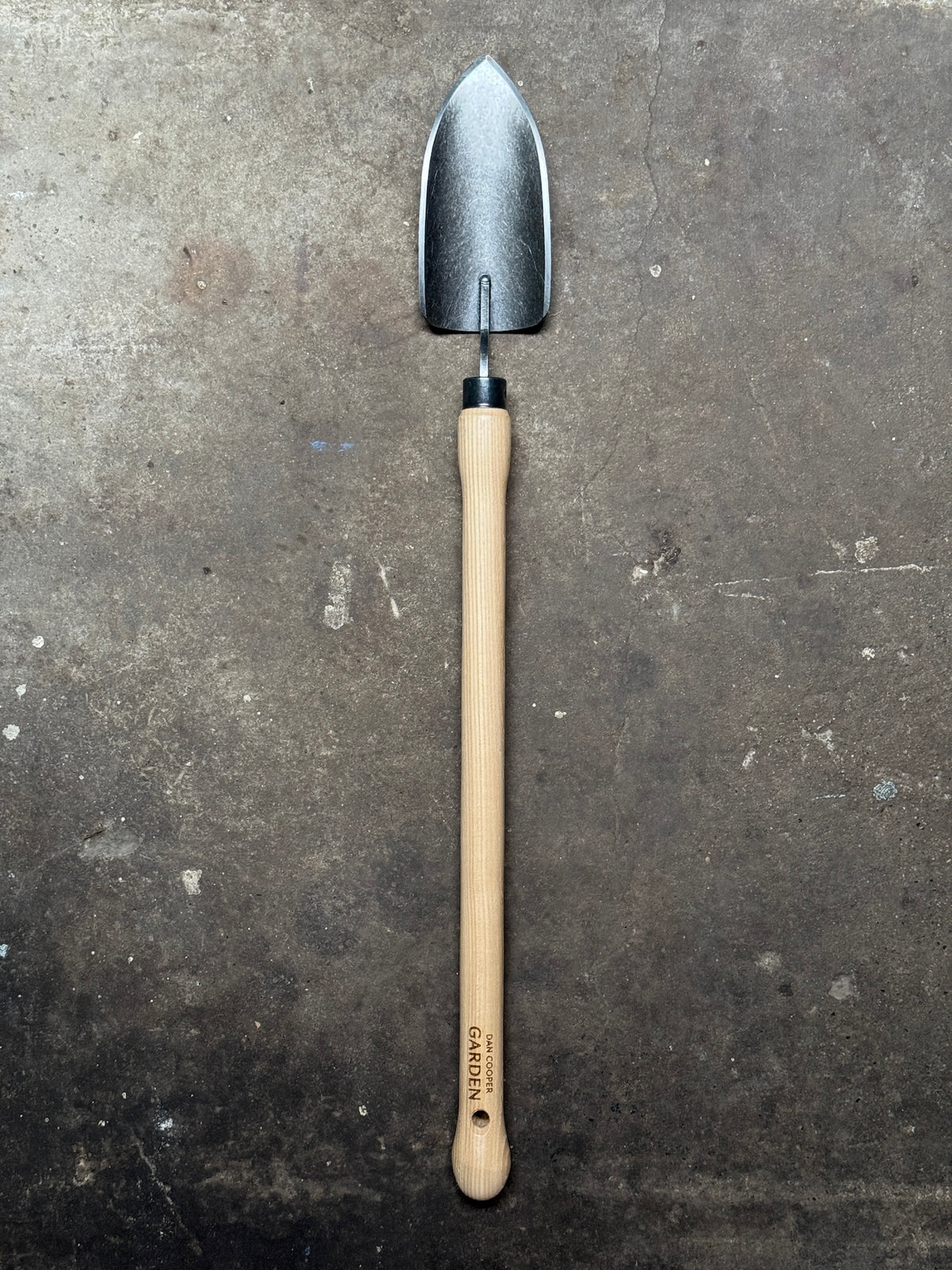 Signature Mid-Length Hand Trowel