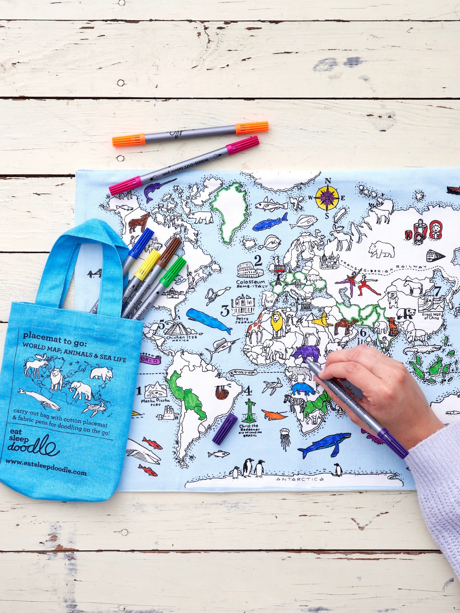 EatSleepDoodle Colour-in Placemat - World Map – Dan Cooper Garden